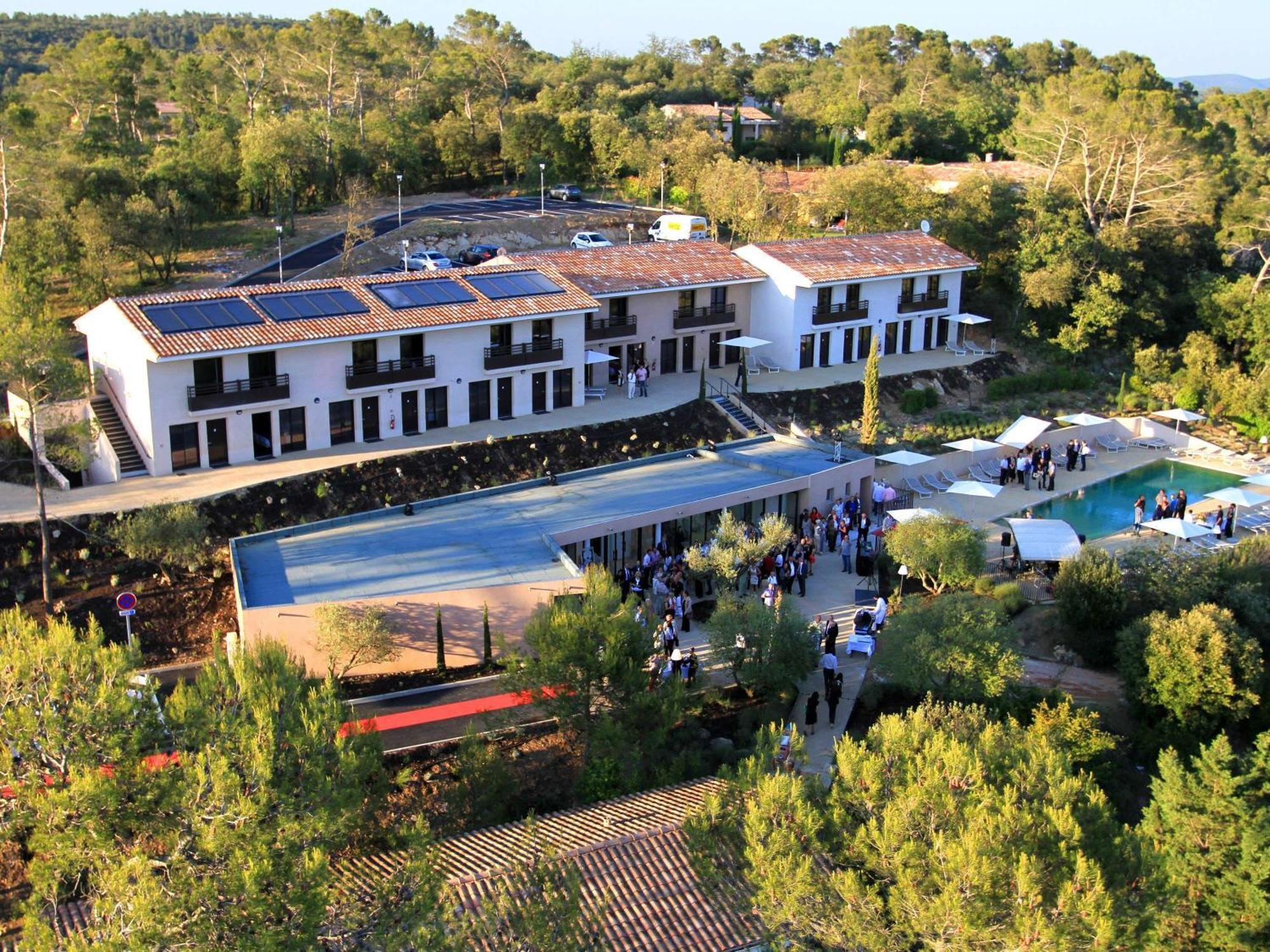 Mercure Brignoles Golf De Barbaroux & Spa Exteriör bild
