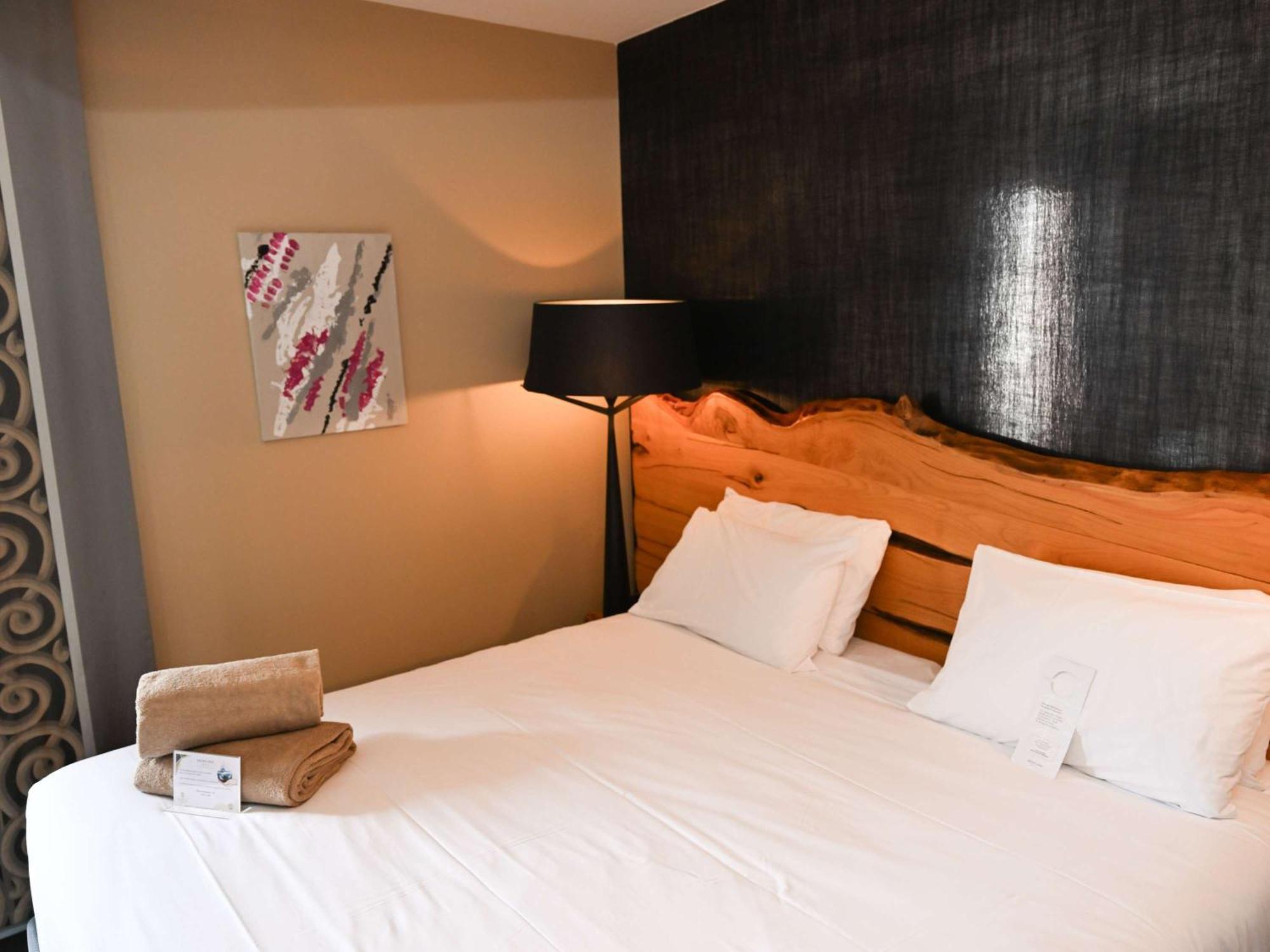 Mercure Brignoles Golf De Barbaroux & Spa Exteriör bild